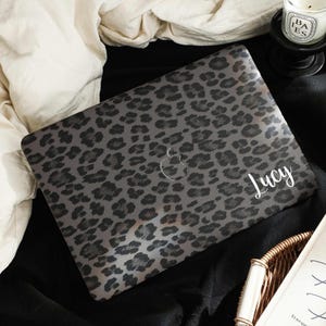 Fashion leopard Print MacBook Protective Case For Macbook Air 11/13 Pro13/14/15/16 Personalized Name A2337 2338 A2941  2008-2024 Laptop