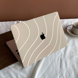 Minimalist Cinnamon Milky Wavy Lines New Pro Mac Hard Protective Case For Macbook Air 11/13 Pro13/15/16 2008-2022 Inch Laptop Cases