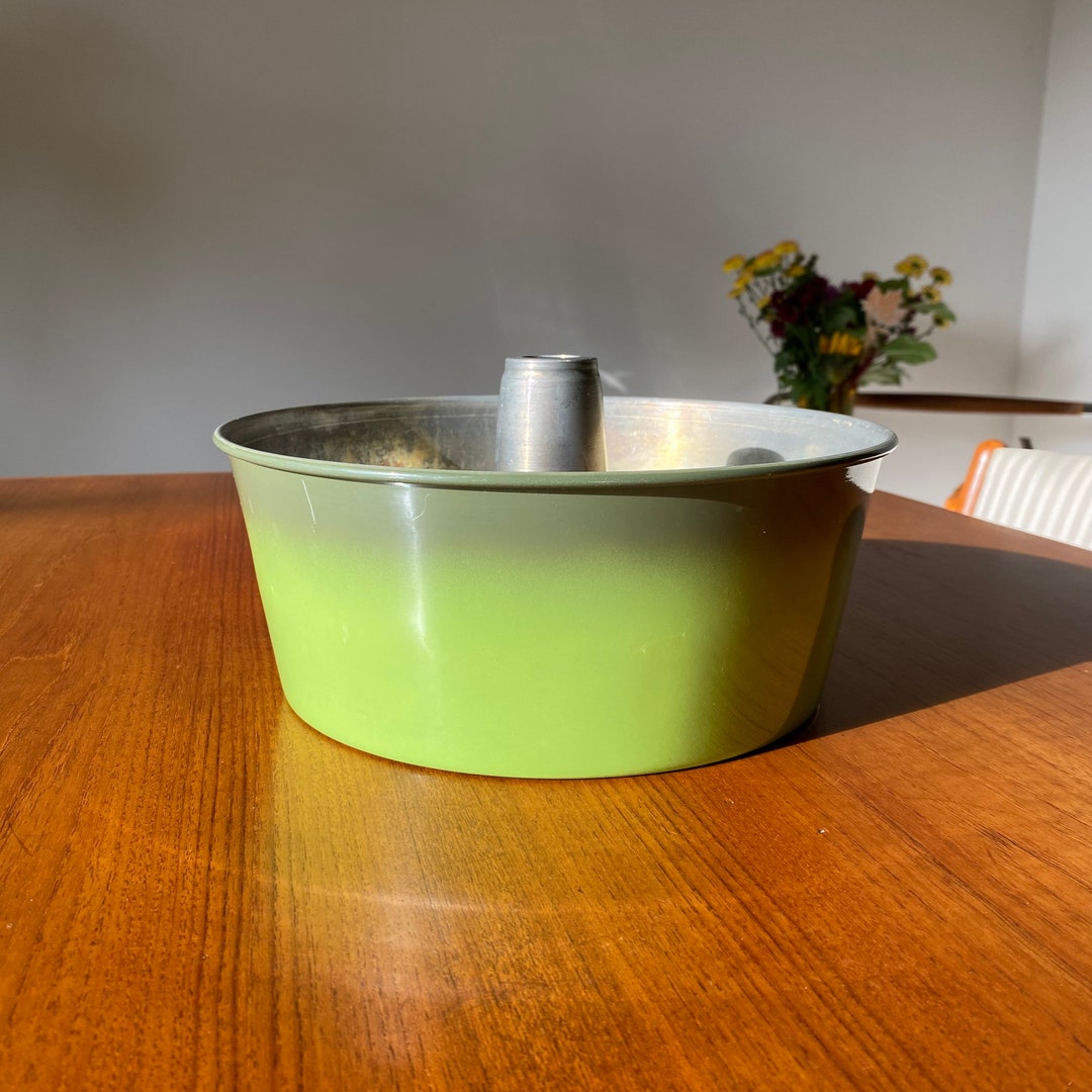 1970s Avocado Green Tube Pan Angel Food Cake Pan Etsy