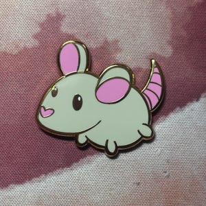 Mouse Enamel Pin