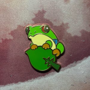 Red Eye Tree Frog Enamel Pin