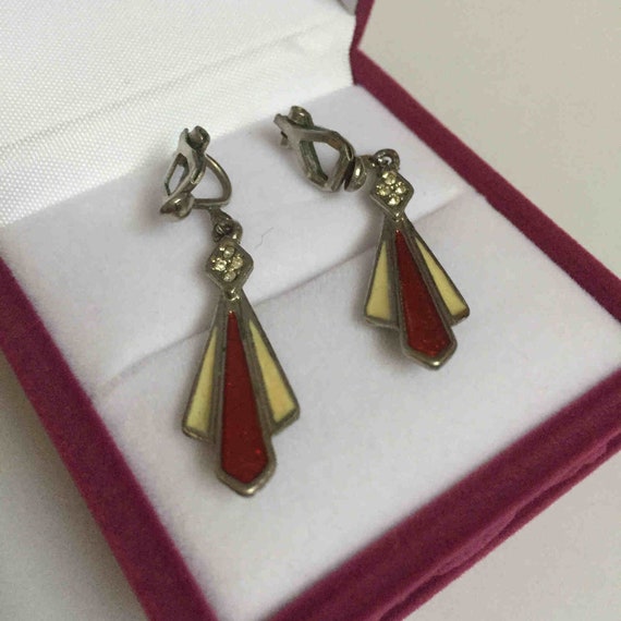 Vintage Art Deco Clip-On Earrings, Red Cream Enam… - image 1