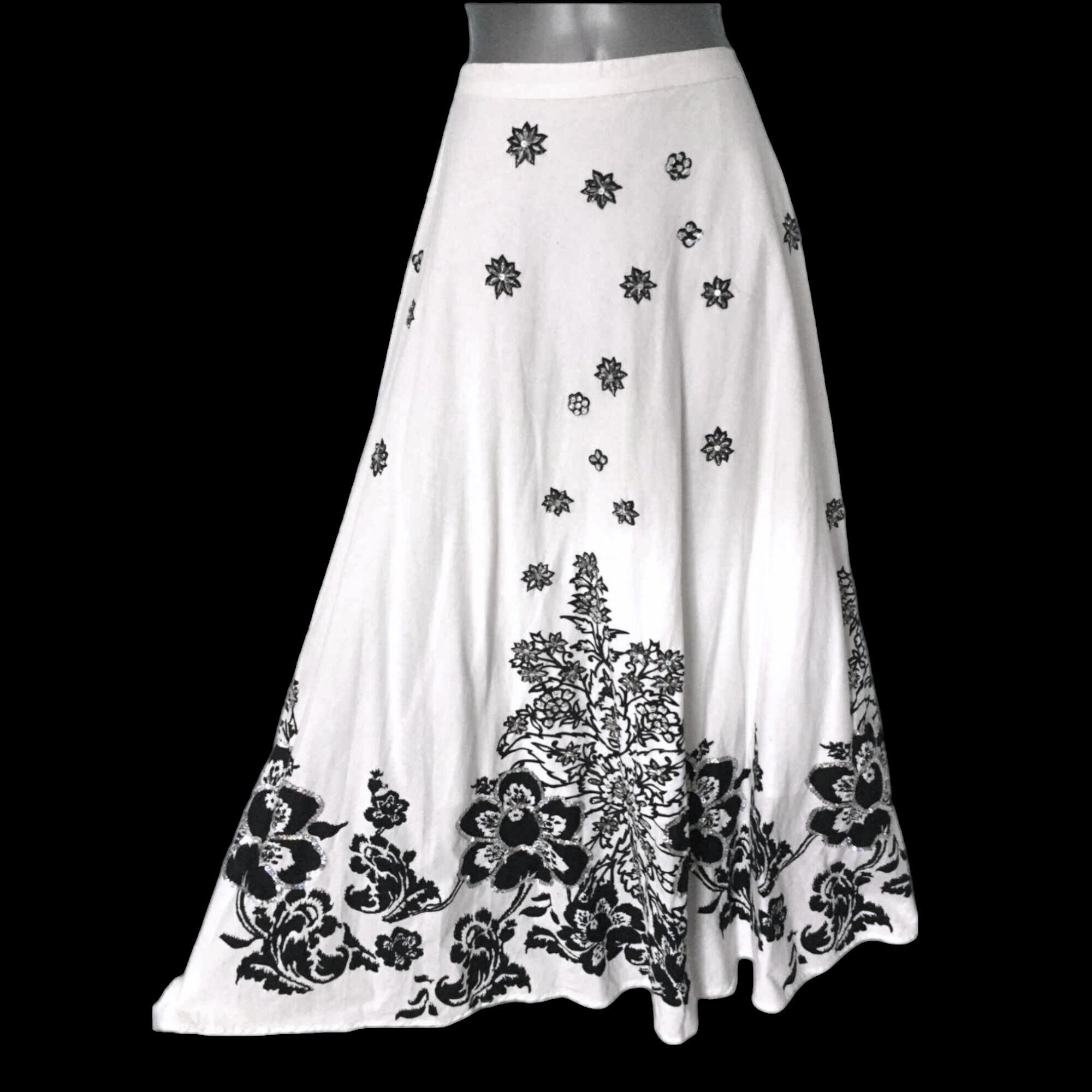 Black and white floral flare skirt online