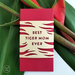 Tiger Mom Umschlag, Karte mit Tigerstreifen, Chinesische Muttertagskarte, Asiatisches Geschenk für Mama, Karte für Frauen, Handgemachtes Hong Bao, Papierschnitt