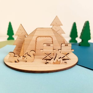 Tarjeta de amor de madera, "Nuestro amor es en tiendas", construirlo usted mismo, acampar, al aire libre, modelo 3D, corte láser, aniversario, cumpleaños