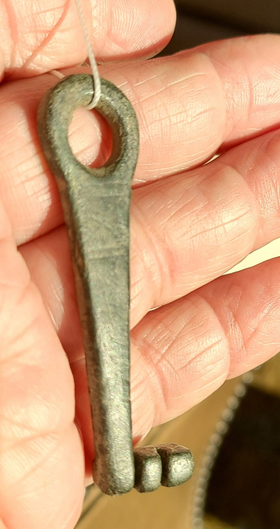 Ancient Roman Bronze Key 4th Century