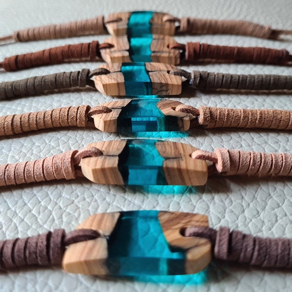 Bracelet en bois fabriqué à la main en bois d'olivier avec résine bleue Cadeau unisexe pour femme et homme