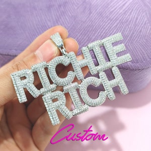 Collar personalizado con letras y números de burbujas, colgante con nombre de diamante de circonita cúbica, colgante de estilo hip hop helado, regalo de joyería personalizado para miembros del equipo