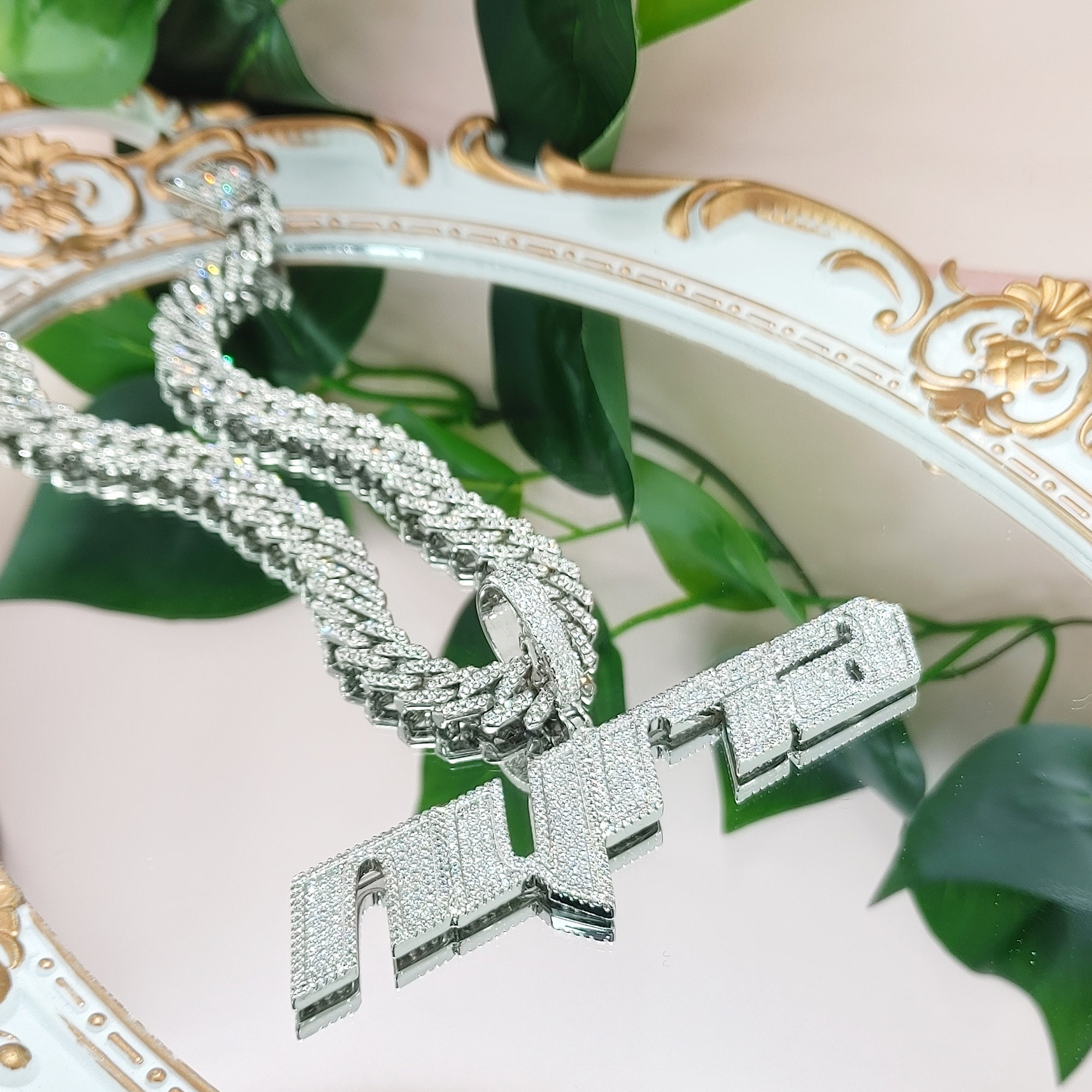 Collana con ciondolo con nome personalizzato, collana con diamanti CZ personalizzati, collana con lettere micro pavé, gioielli hip hop Bling-bling ghiacciati per lui - Italia