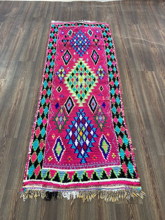 幾何学模様の多色ラグ モロッコ 手織り ランナーラグ ゴージャスな