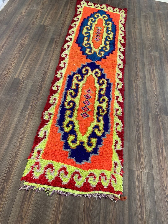 幾何学模様の多色ラグ モロッコ 手織り ランナーラグ