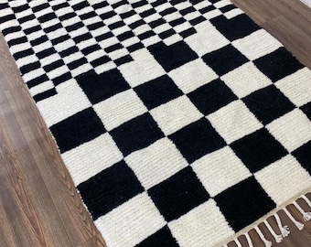 black and white berber checkered rug - Moroccan berber area  rug - moroccan checkerboard rug-Moroccan Berber Wool Checkered runner rug!