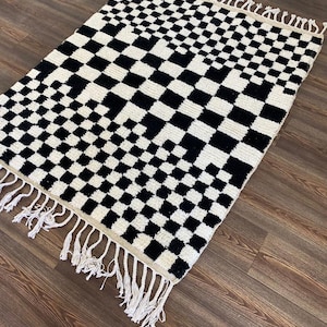 UNIQUE BENIOURAIN RUG - Tappeto fatto a mano 5x8 - Tappeto marocchino - Tappeto nero, bianco, Tappeto a scacchi - Tappeto tessuto a mano - Tappeto area - Tappeto berbero