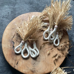 Liesel, cat toy, cat game, natural cat toy, cat activity image 1