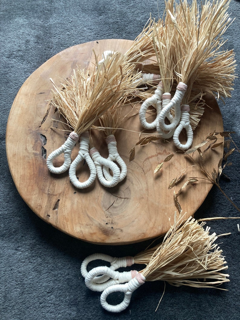 Liesel, cat toy, cat game, natural cat toy, cat activity image 1