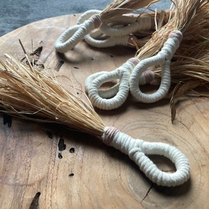 Liesel, cat toy, cat game, natural cat toy, cat activity image 4