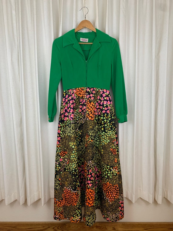 1970's - COTTAGE CORE - Quilted House Dress