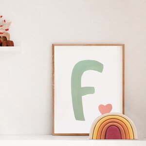 Impresión inicial de aguada gouache, Nursery Wall Art, Pastel Kids Room Decor, Letter Name Print, Descarga digital