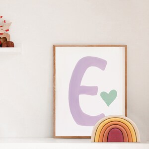 Impresión inicial de gouache de acuarela, arte de la pared del cuarto de niños, decoración de la habitación de los niños en colores pastel, impresión del nombre de la letra, descarga digital