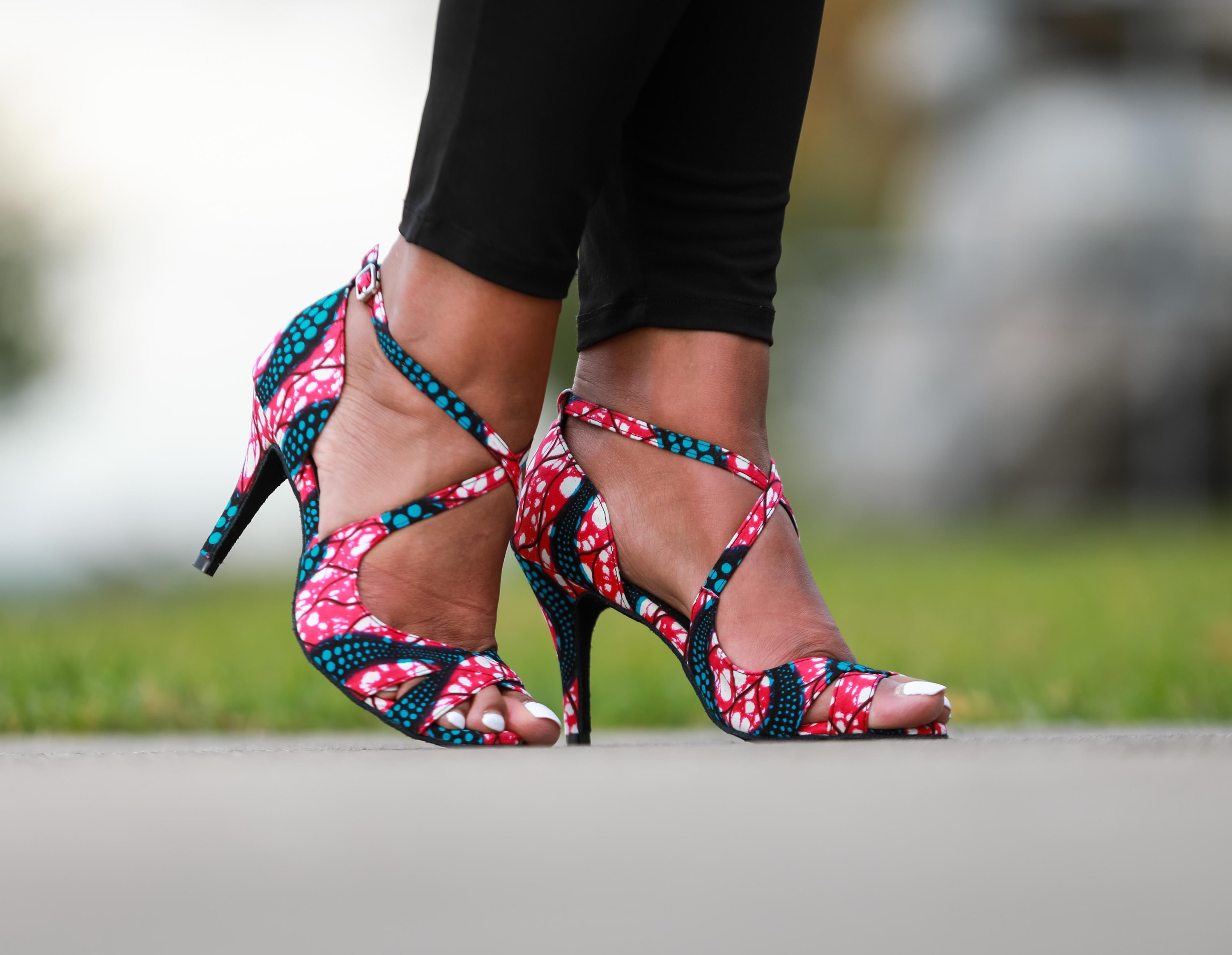 pink heels canada