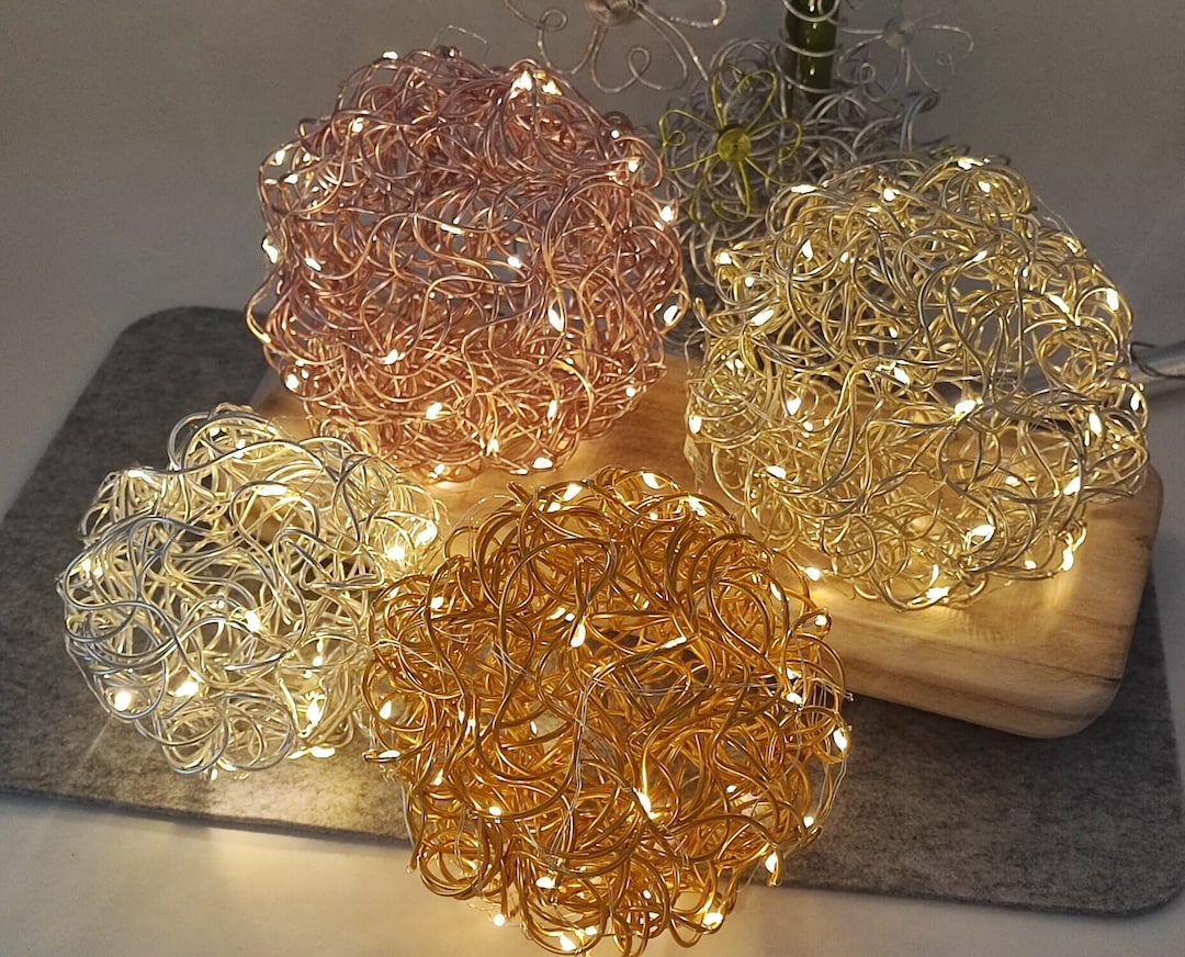 Led Drahtkugel,40 Leds mit Timer,mehere Farben,zum hängen,Fensterdeko
