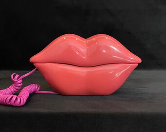 Vintage Lips Telephone, Vintage Pop Art Red Lips Dial Phone, Vintage Phone, Rare and Collectible Model, Fully Working