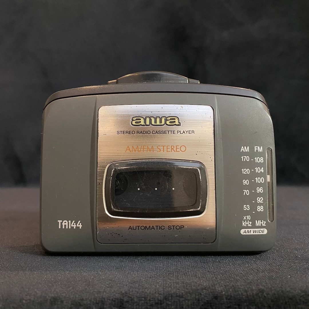 Vintage Aiwa Walkman Cassette Player, AM/FM Band Radio, Vintage Tape