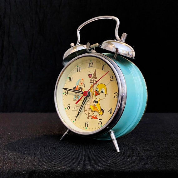 Reloj antiguo 1945 Decoración vintage Reloj despertador soviético