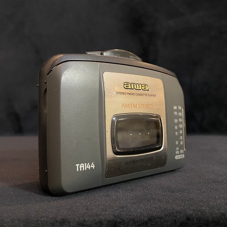 Vintage Aiwa Walkman Cassette Player AM/FM Band Radio Etsy