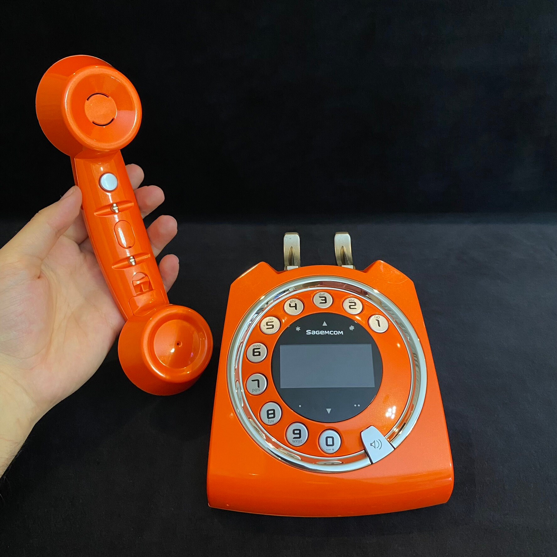 Téléphone DECT D790 : après le modèle néo-rétro Sixty, Sagemcom s