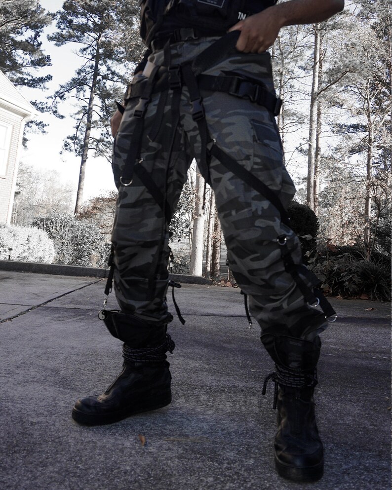 techwear strap cargos