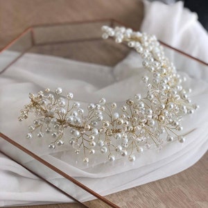 Fresh water pearls bridal headpiece,bridal headband,bridal jewelery,wedding hair accessories,bridal hair accessories