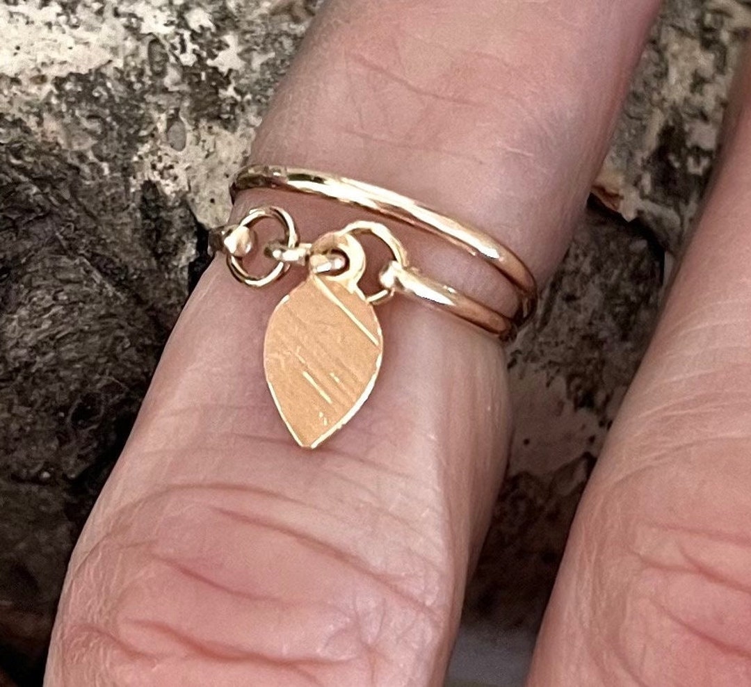 Bague feuille pendentif pendentif double tour or 14 carats bague de fiancailles bijoux minimalistes anneau elementaire cadeau pour elle Etsy France