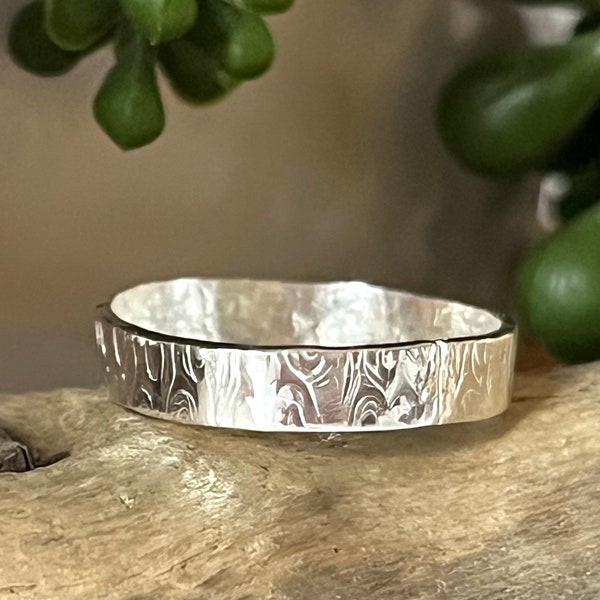 Textured Band, Unique Texture, Stamped Band, Stacking Ring, Bridesmaid Gift, Minimalist Ring, Present For Her, Unique Design