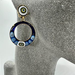 Ear clips pendant vintage Murano stainless steel 1980s original pendulum round circle designer Murano glass 80s Mallorca blue white