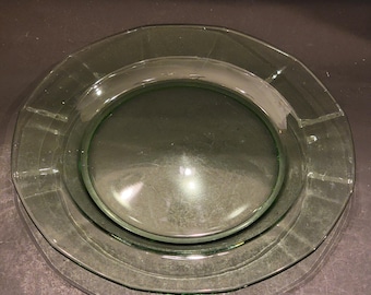 Set of Two Fostoria Fairfax Green Luncheon Plates