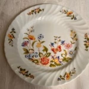 Aynsley Cottage Garden bread& butter plate