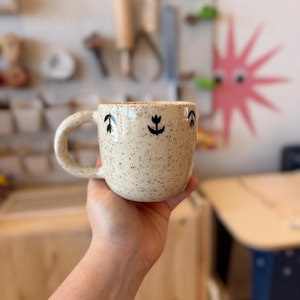 Speckled Ceramic Mug with Handpainted Tulips – Wheel Thrown Pottery Tea Coffee Lover Gift