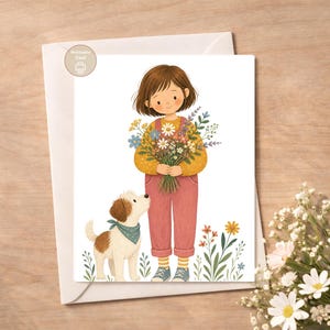 Può includere: Un biglietto d'auguri con l'illustrazione di una persona dai capelli castani che indossa un maglione giallo e una salopette rosa, mentre tiene in mano un colorato bouquet di fiori di campo. Un piccolo cane bianco e marrone con bandana verde.