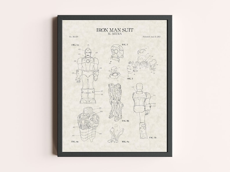 Puede incluir: Dibujo en blanco y negro de un patente para un traje de Iron Man. El patente es el n&uacute;mero 30.420 y se present&oacute; el 12 de junio de 2003. El dibujo muestra diferentes vistas del traje, incluyendo el cuerpo completo, la cabeza y los brazos.