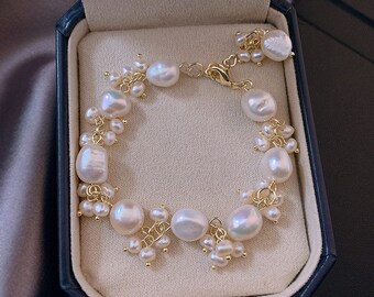 Gold Statement Ivory Freshwater Pearl Bracelet, Beaded Bracelet, Bridesmaid Bracelet, Pearl Wedding Jewelry, Bride Jewelry, Bridal accessory