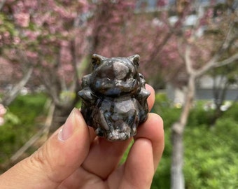 ラブラドライトのキツネの置物：水晶彫刻の九尾の彫刻 - Etsy 日本