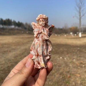 Red Spider Jasper Girl Angel Carvings|Red Network Spiritual Purification Girl Angel Sculpture|Crystal Angel Gift for Women Men and Kids
