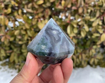 Hand Carved Moss Agate Diamond Sculpture: Spiritual Crystal GiftCrystal Decor
