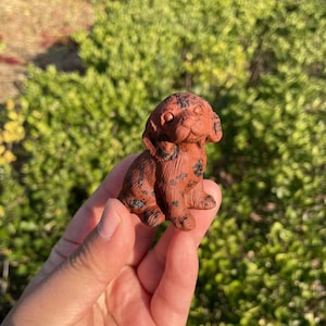 Crystal Red Obsidian Dog Carving|Crystal Animal Dog Sculpture Unique Crystal Gift for Kids and Women|Chakras Crystal and Crystal Healing