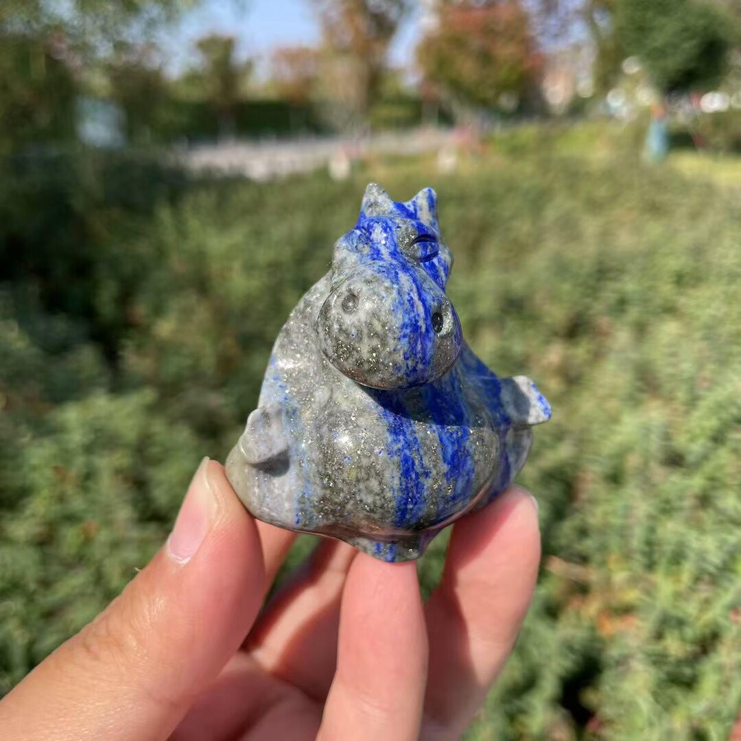 ラピスラズリのカバ彫刻：クリスタル動物像、室内装飾 - Etsy 日本