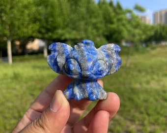 Lapis lazuli-steeksnijwerk: genezend kristallen beeldje