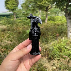 Cool Black Obsidian Grim Reaper Carving|Crystal Grim Reaper Sculpture Crystal Grim Reaper Gift for Women and Men Healing Crystal Carvings