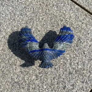 Cool Lapis Lazuli Rotating Flying Eagle Carving|Crystal Healing|Crystal Animal Eagle Sculpture|Energy Stone Gift for Women and Kids Men