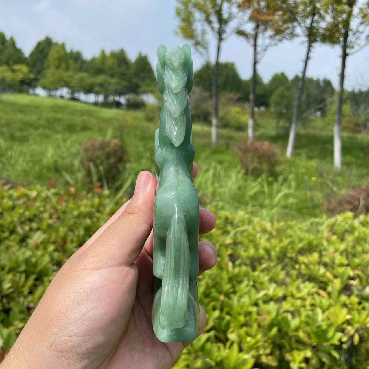 グリーンアベンチュリンの馬の彫刻：クリスタル動物の置物（5.89インチ